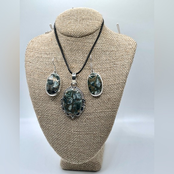 Copper Seraphinite Pendant & Earrings - Picture 4 of 5